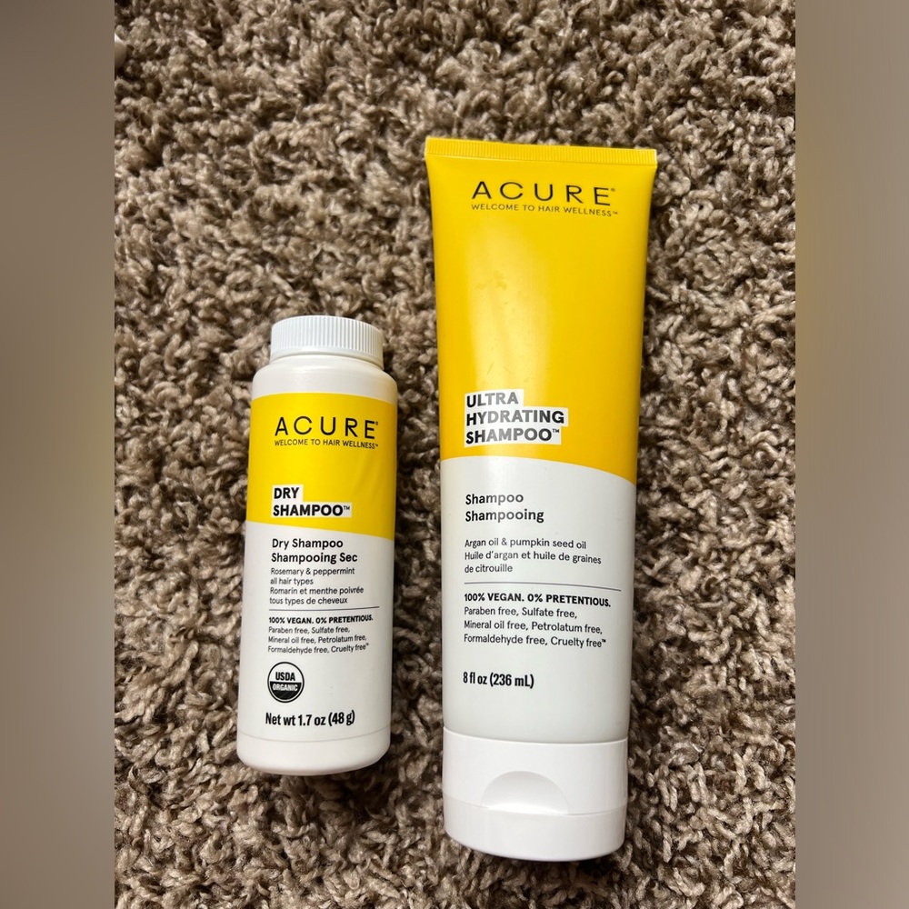 Bundle of shampoo and dry shampoo.